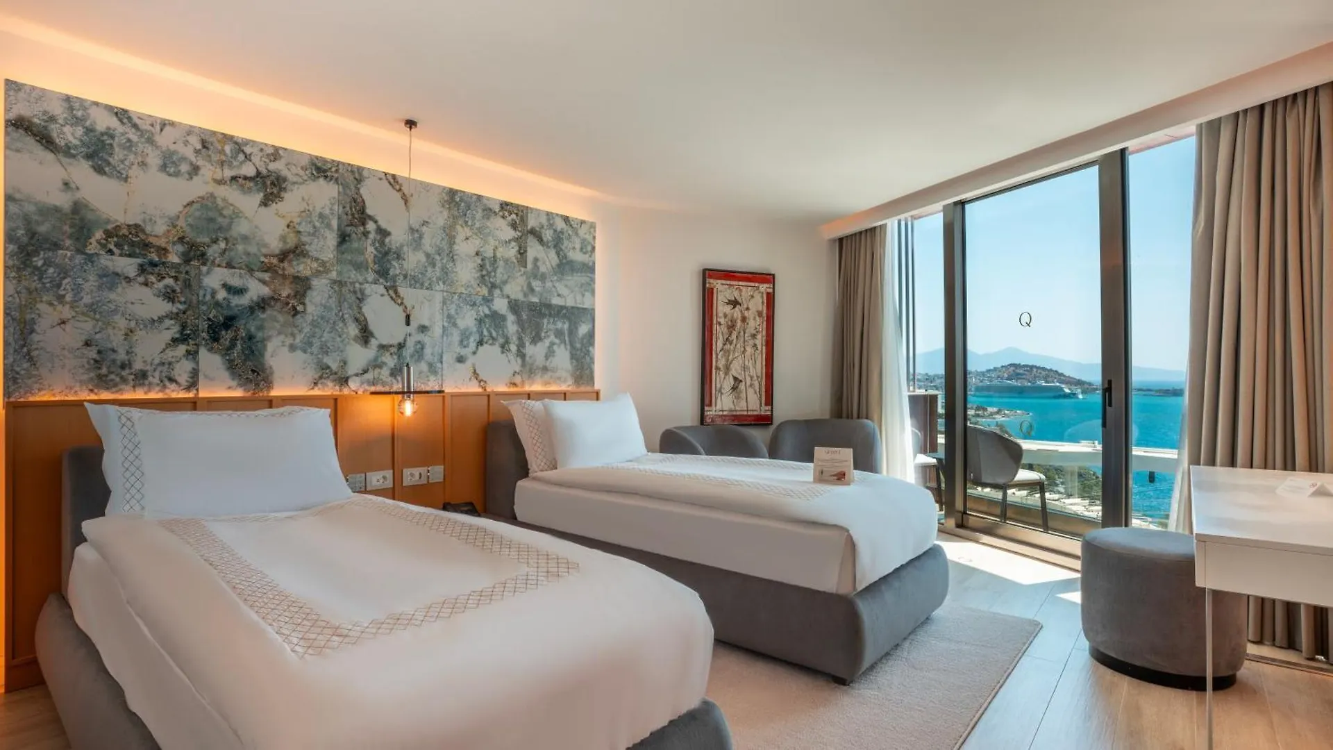 Qlusive Hotel Kusadası 5*,  Turcia