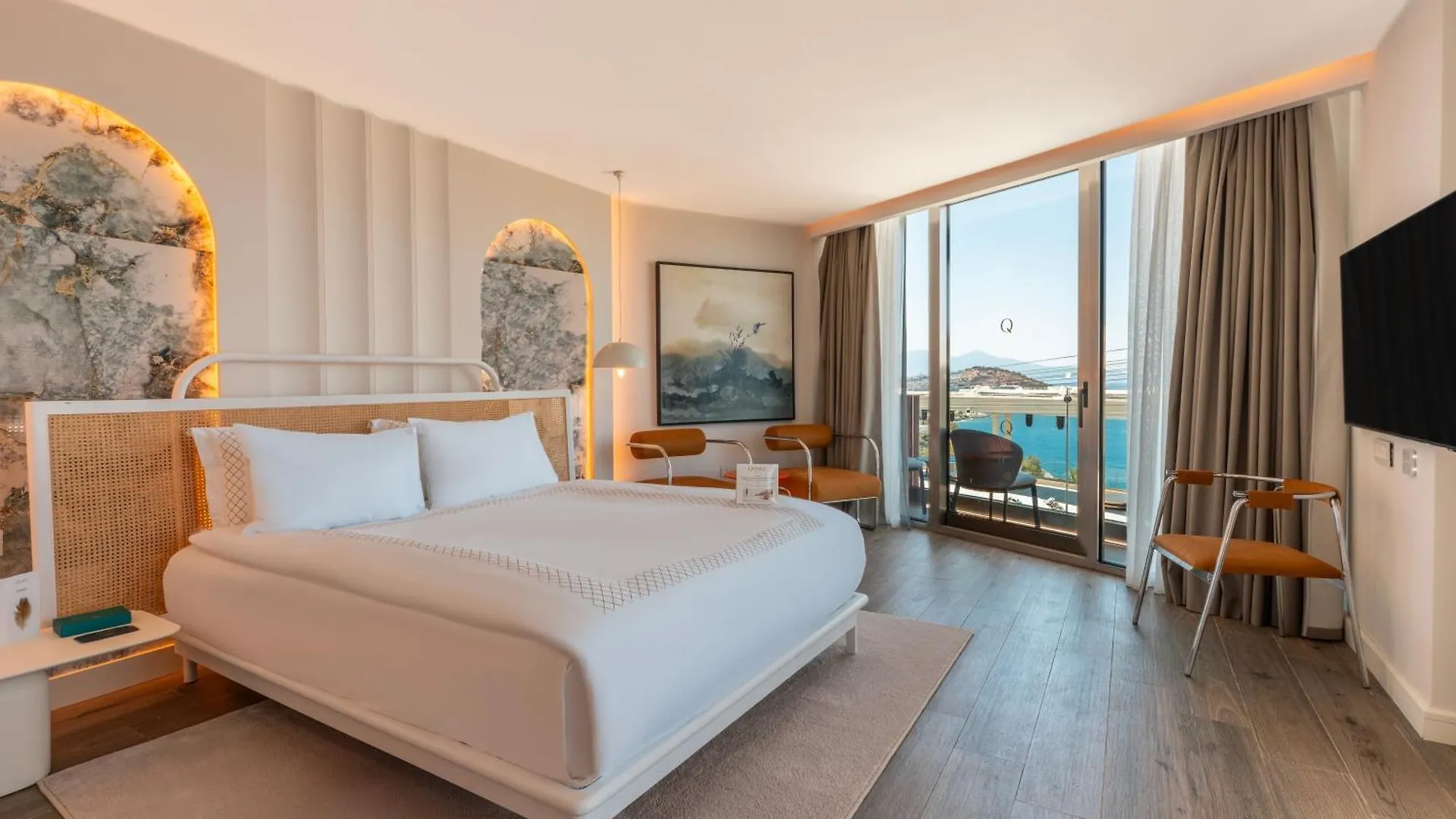 Qlusive Hotel Kusadası 5*,  Turcia