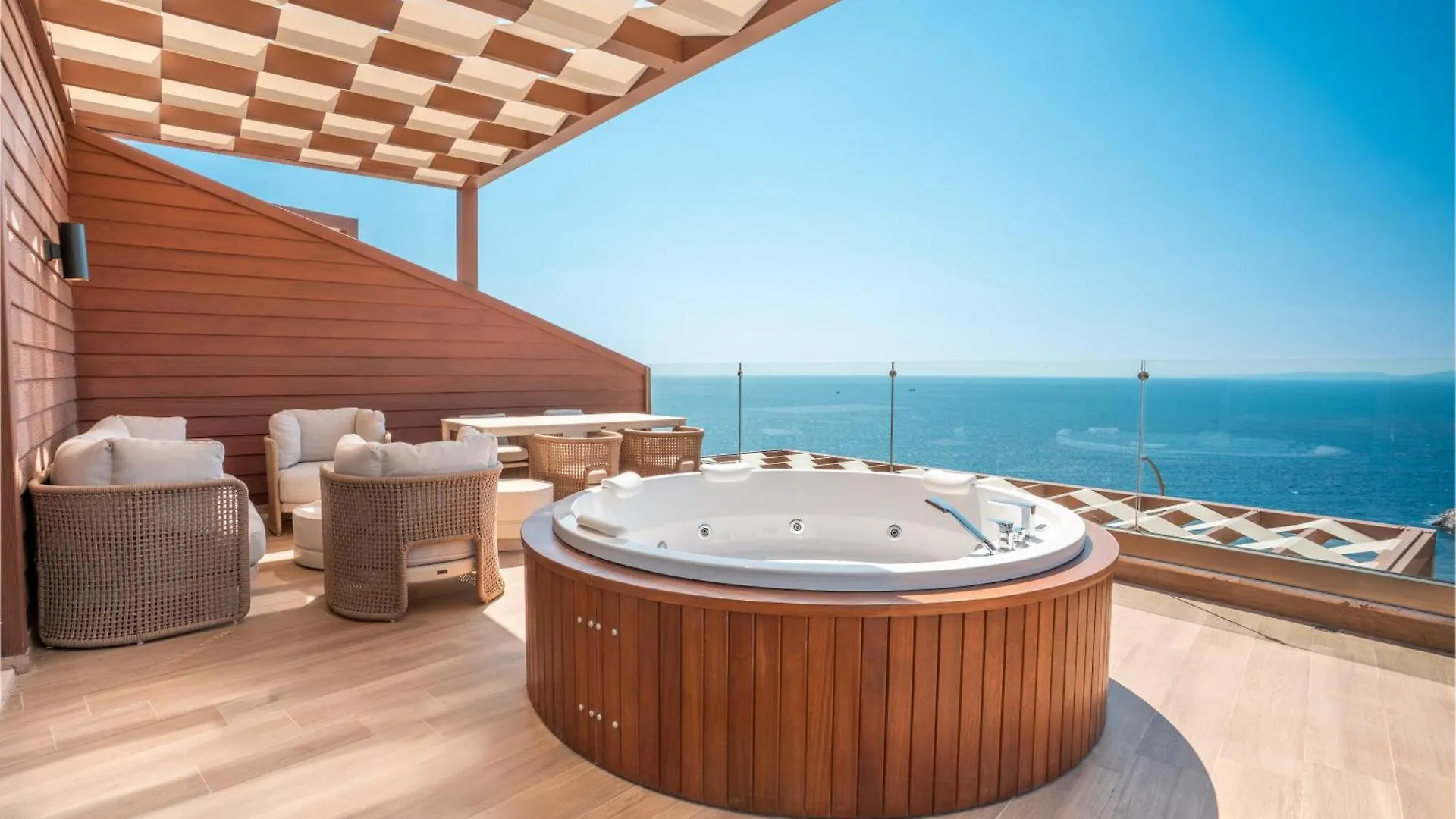 Qlusive Hotel Kusadası