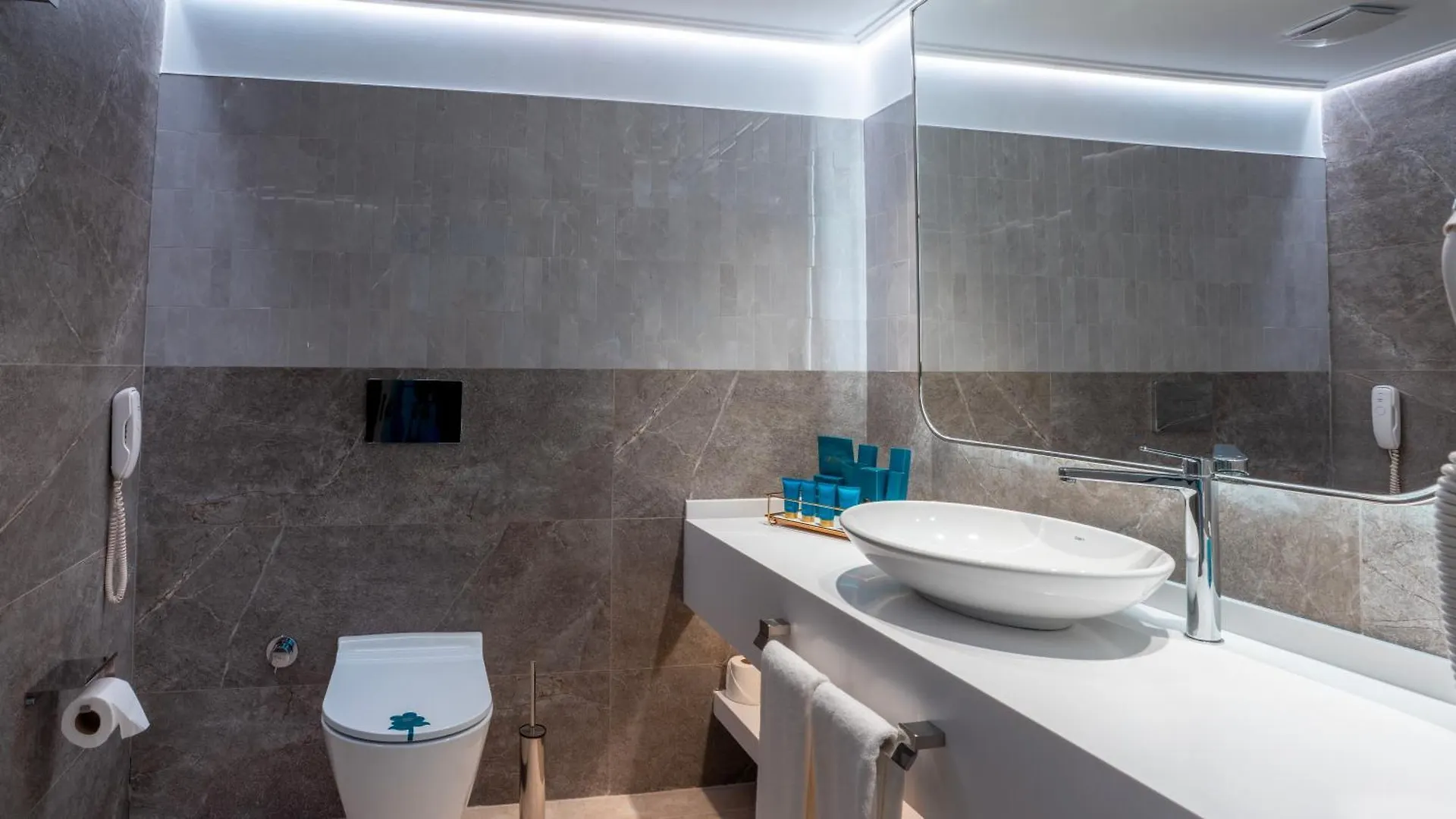 Qlusive Hotel Kusadası